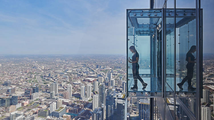 Chicago Illinois Willis Tower Glass Floor, Balcony and Box