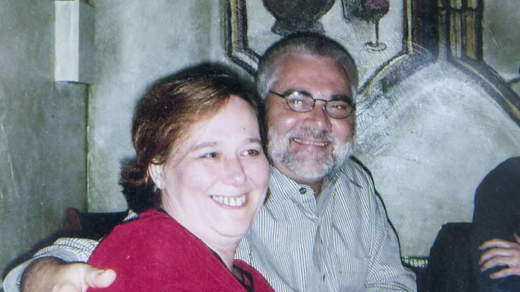 Alan Nevil and Darlene Nevil murdered by their twelve year old daughter Holly Popovich and thirteen year old boyfriend in Garland, Texas