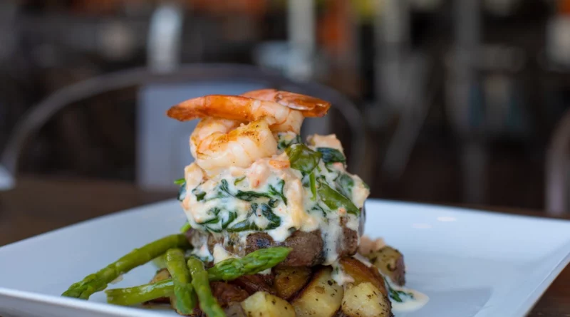 Food scene in Cape Coral, Florida