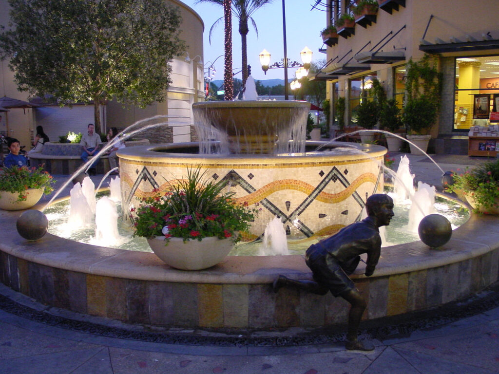 Fun facts about Santa Clarita California