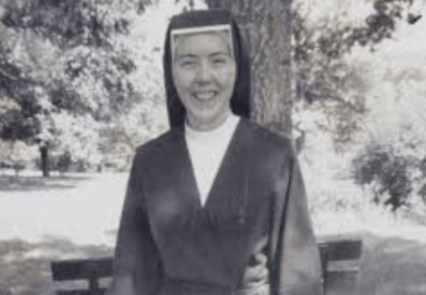Roberta Elam raped and strangled in Oglebay, West Virginia