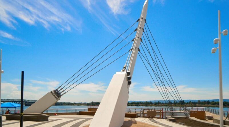 Grant Street Pier in Vancouver Washington