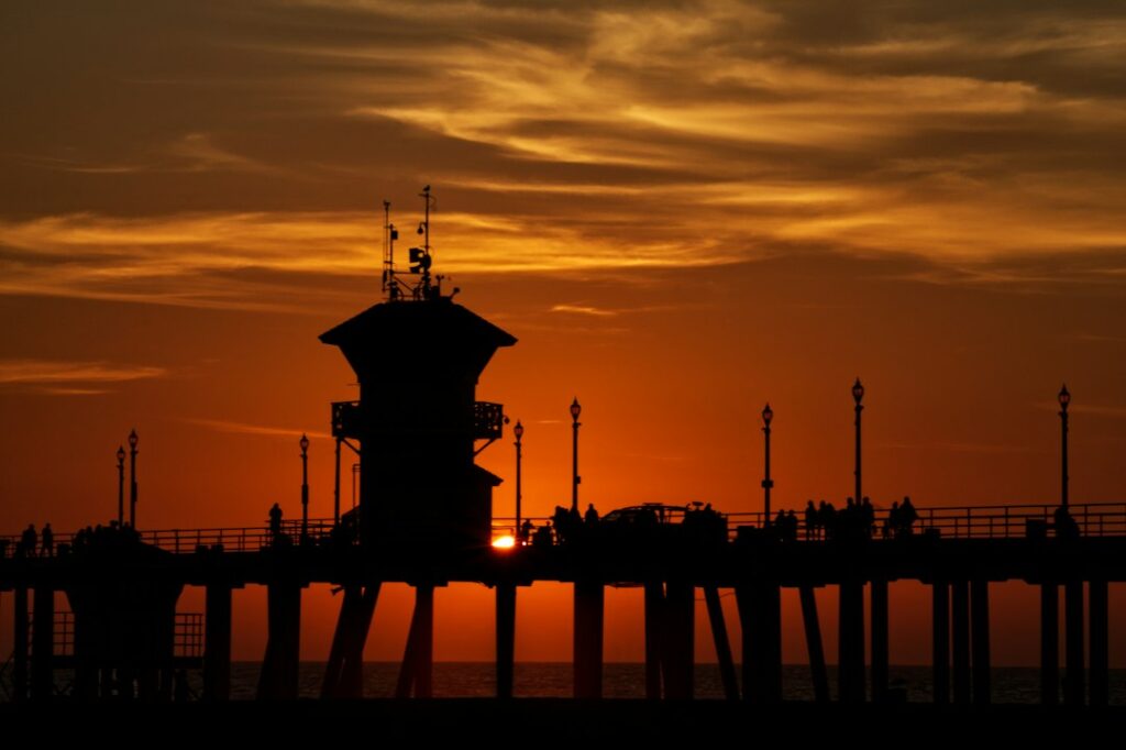 The Ultimate Guide to the Huntington Beach CA Food Scene: Where Surf Meets Flavor