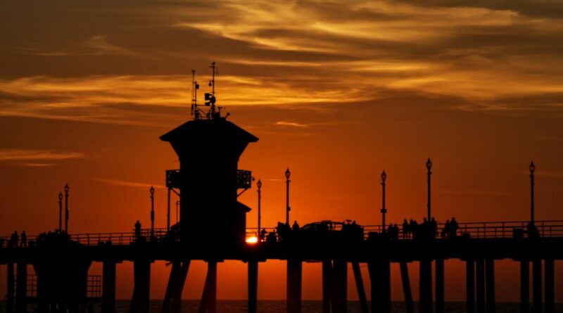 The Ultimate Guide to the Huntington Beach CA Food Scene: Where Surf Meets Flavor